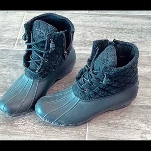 Womens sperry black duck boots size 9